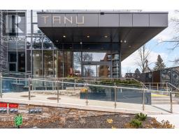 Living room - 207 21 Park Street E, Mississauga, ON L5G0C2 Photo 2