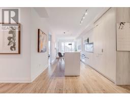 Dining room - 207 21 Park Street E, Mississauga, ON L5G0C2 Photo 3