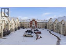 Kitchen - 129 56 Carroll Crescent, Red Deer, AB T4P3Y3 Photo 2