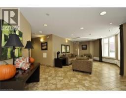 Living room/Dining room - 8 Harris Street Unit 302, Cambridge, ON N1R8R1 Photo 5