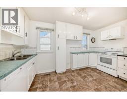 Kitchen - 168 Tamarac Boulevard, Springbrook, AB T4S1V7 Photo 5