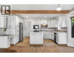 Den - 727 Cassiar Crescent, Kelowna, BC V1V1M7 Photo 3