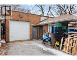 3828 Peter, Windsor, ON N9C1K2 Photo 3