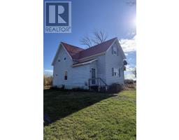 Living room - 551 Miller Road, Pugwash, NS B0K1L0 Photo 4
