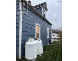 Dining nook - 6 Jubilee Lane, Sackville, NS B4E1J2 Photo 3