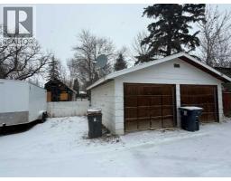 216 Centre Street, Brooks, AB T1R0R9 Photo 4