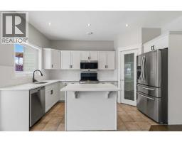 Bedroom - 129 Crown Creek Lane, Fort Mcmurray, AB T9K2V1 Photo 5