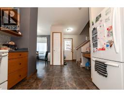 4pc Bathroom - 10709 74 Avenue, Grande Prairie, AB T8W2S2 Photo 5