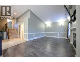 4pc Bathroom - 11329 107 Avenue, Grande Prairie, AB T8V6A7 Photo 5