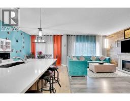 Kitchen - 100 Kingsbury Close Se, Airdrie, AB T4A0R3 Photo 4