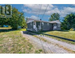 Bath (# pieces 1-6) - 1879 Wentworth Road, Newport Station, NS B0N2T0 Photo 4