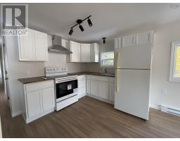 Bath (# pieces 1-6) - 98 Homco Drive, New Minas, NS B4N3Y5 Photo 4