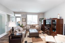 1 555 Main Street, Image 3