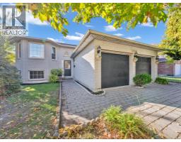 Living room - 2153 Dominion Boulevard, Windsor, ON N9B3H8 Photo 3