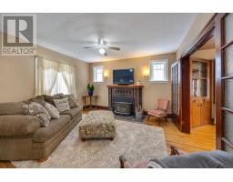 Dining room - 909 7 A Highway, Cavan Monaghan, ON L0A1C0 Photo 2