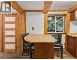 9539 Emerald Drive, Whistler, BC V8E0G5 Photo 5