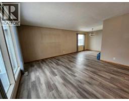 3pc Bathroom - 75 Hunts Crescent, Drumheller, AB T0J0Y6 Photo 4