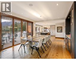 8529 Ashleigh Mcivor Drive, Whistler, BC V8E1L9 Photo 3