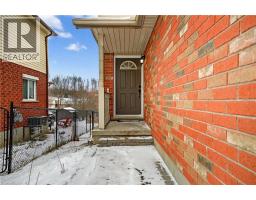 Recreation room - 54 Glencliffe Court, Kitchener, ON N2B3X1 Photo 4