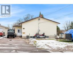 196 Reta Crescent, Pembroke, ON K8A1B3 Photo 3
