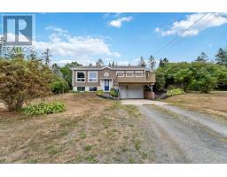 Living room - 76 Marsh Road, Brighton, NS B0V1A0 Photo 2