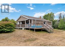 Bedroom - 76 Marsh Road, Brighton, NS B0V1A0 Photo 5