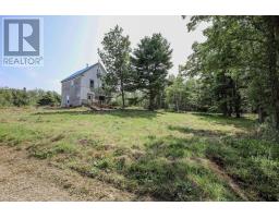 Living room - 824 Beech Hill Road, Beech Hill Farms, NS B0T1G0 Photo 3