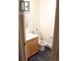 Ensuite - 981 Pratt Rd, Hilliers, BC V9K1W5 Photo 5