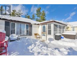 Primary Bedroom - 241 Avery Point Road, Kawartha Lakes, ON L0K1W0 Photo 3
