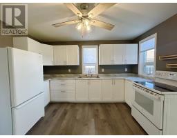 Kitchen - 1007 Sunset Drive, Fort Frances, ON P9A2T5 Photo 3