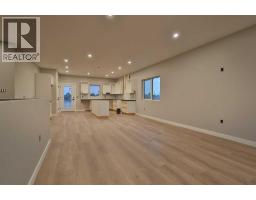 1pc Bathroom - 321 9 Street N, Picture Butte, AB T0K1V0 Photo 4