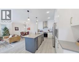 Primary Bedroom - 184 Emberside Place, Cochrane, AB T4C3B1 Photo 3