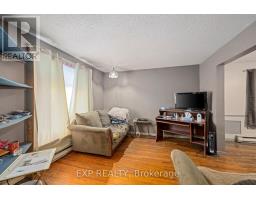 Living room - 22949 Hagerty Road, Newbury, ON N0L1Z0 Photo 5