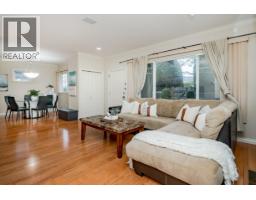 10 7060 Bridge Street, Richmond, BC V6Y2S7 Photo 2