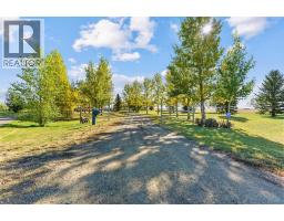 Bedroom - 75061 Range Road 205, Rural Lethbridge County, AB T1K8G8 Photo 4