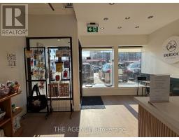 3 9580 Yonge Street, Richmond Hill, ON L4C1V6 Photo 2