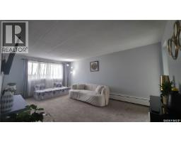 Kitchen - 17 2620 5th Avenue N, Regina, SK S4R5E5 Photo 2