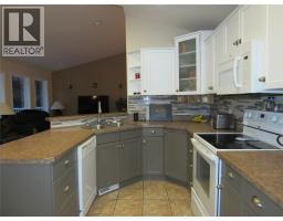 Recreation room - 1659 Greystone Place, Castlegar, BC V1N4J4 Photo 4