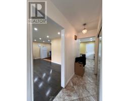 162 Cedarwoods Crescent, Kitchener, ON N2C2J8 Photo 2