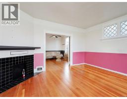 Bathroom - 1029 Queens Ave, Victoria, BC V8T1M7 Photo 3