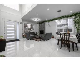 13306 90 Avenue, Surrey, BC V3V1C1 Photo 3