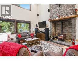 Ensuite - 1708 Rainforest Lane, Ucluelet, BC V0R3A0 Photo 4