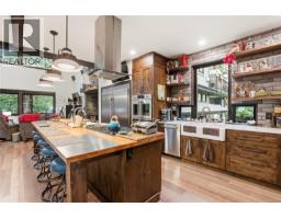 Primary Bedroom - 1708 Rainforest Lane, Ucluelet, BC V0R3A0 Photo 5