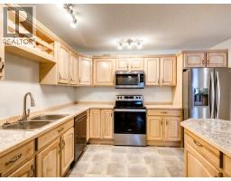 Primary Bedroom - 49 Wyvern Avenue, Whitehorse,  Y1A0T6 Photo 5