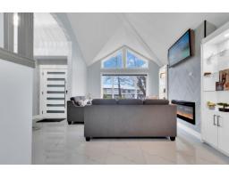 18239 68 Avenue, Surrey, BC V3S9C6 Photo 4