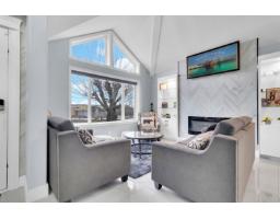 18239 68 Avenue, Surrey, BC V3S9C6 Photo 3