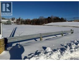 295 Connell Street, Woodstock, NB E7M1L3 Photo 2