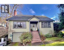 Bedroom - 3681 Elliston Ave, Saanich, BC V8X1R9 Photo 2