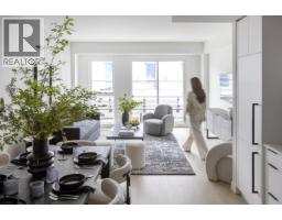 559 422 E 3rd Street, North Vancouver, BC V7L1G2 Photo 2