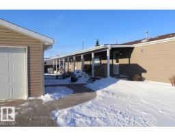 Kitchen - 4824 52 St, Lougheed, AB T0B2V0 Photo 3
